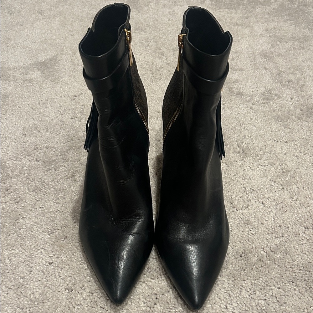 Michael Kors leather bootie